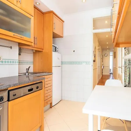 Spacious Near Saldanha Апартаменти