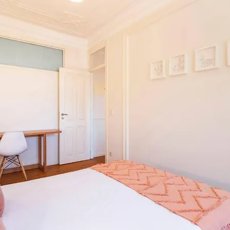 Spacious Near Saldanha Apartament